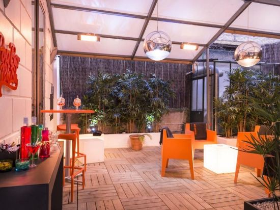 Фото Hotel Cervantes by Happyculture