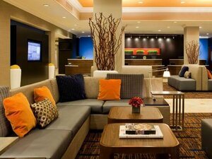 Гостиница Courtyard by Marriott Toronto Downtown