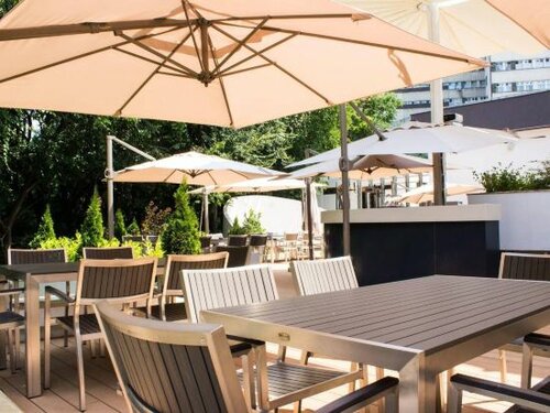 Гостиница Ramada by Wyndham Slatina Parc в Слатине