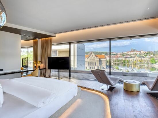 Фото The President