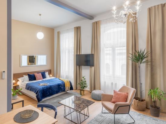 Фото City Nest Apartments by Adrez Living