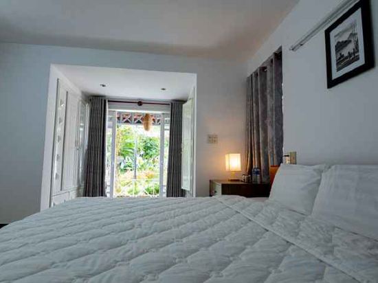 Фото Golden Star Villa Hue