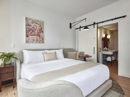 Фото Virgin Hotels New York City