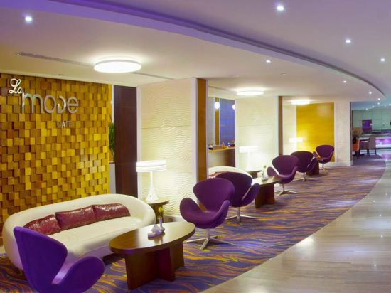 Фото Mercure Colmar Champ De Mars