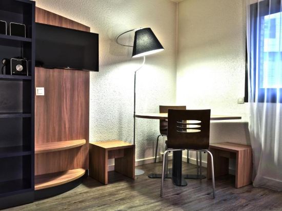 Фото Art Hotel Paris Est