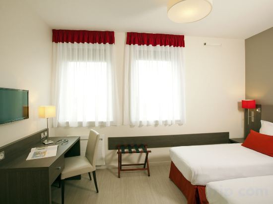 Фото Residhome Reims Centre