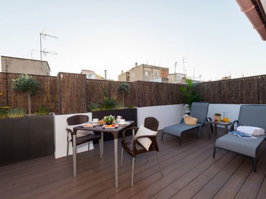 Фото Aparthotel Mariano Cubi Barcelona