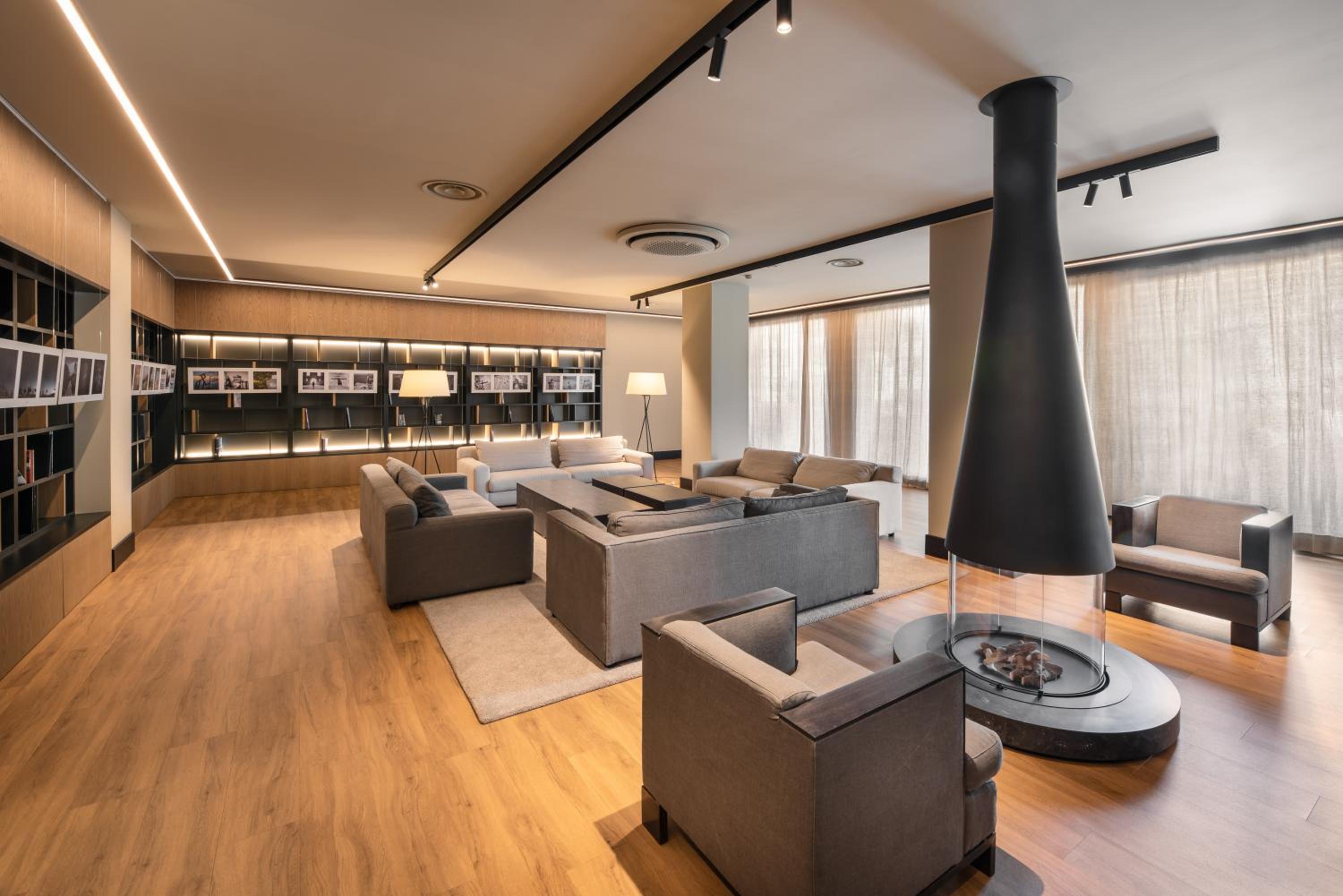 Фото Hesperia Peregrino