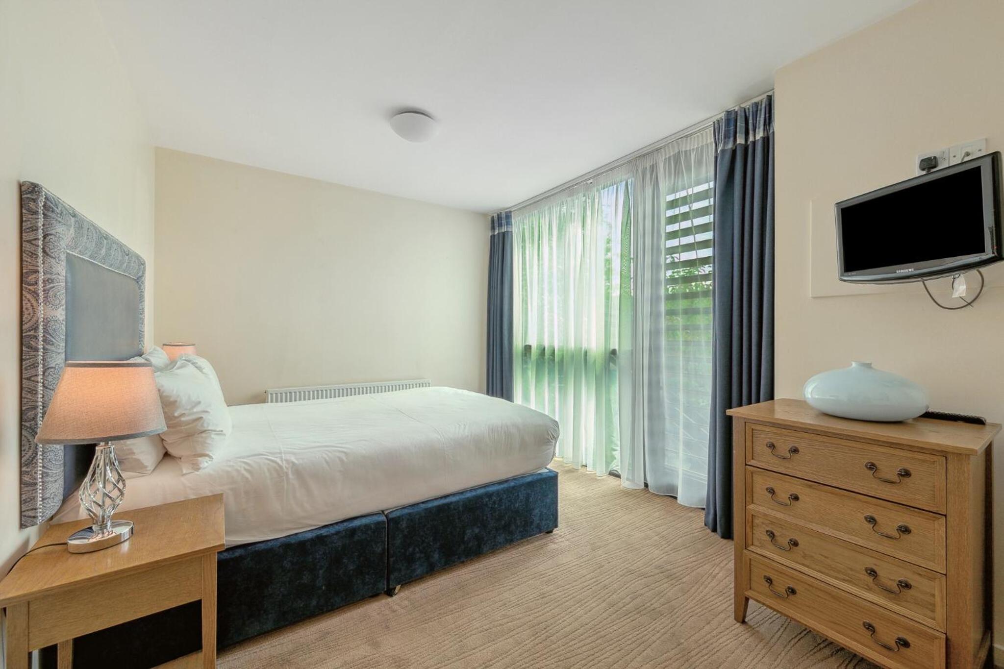 Фото Princes Street Suites