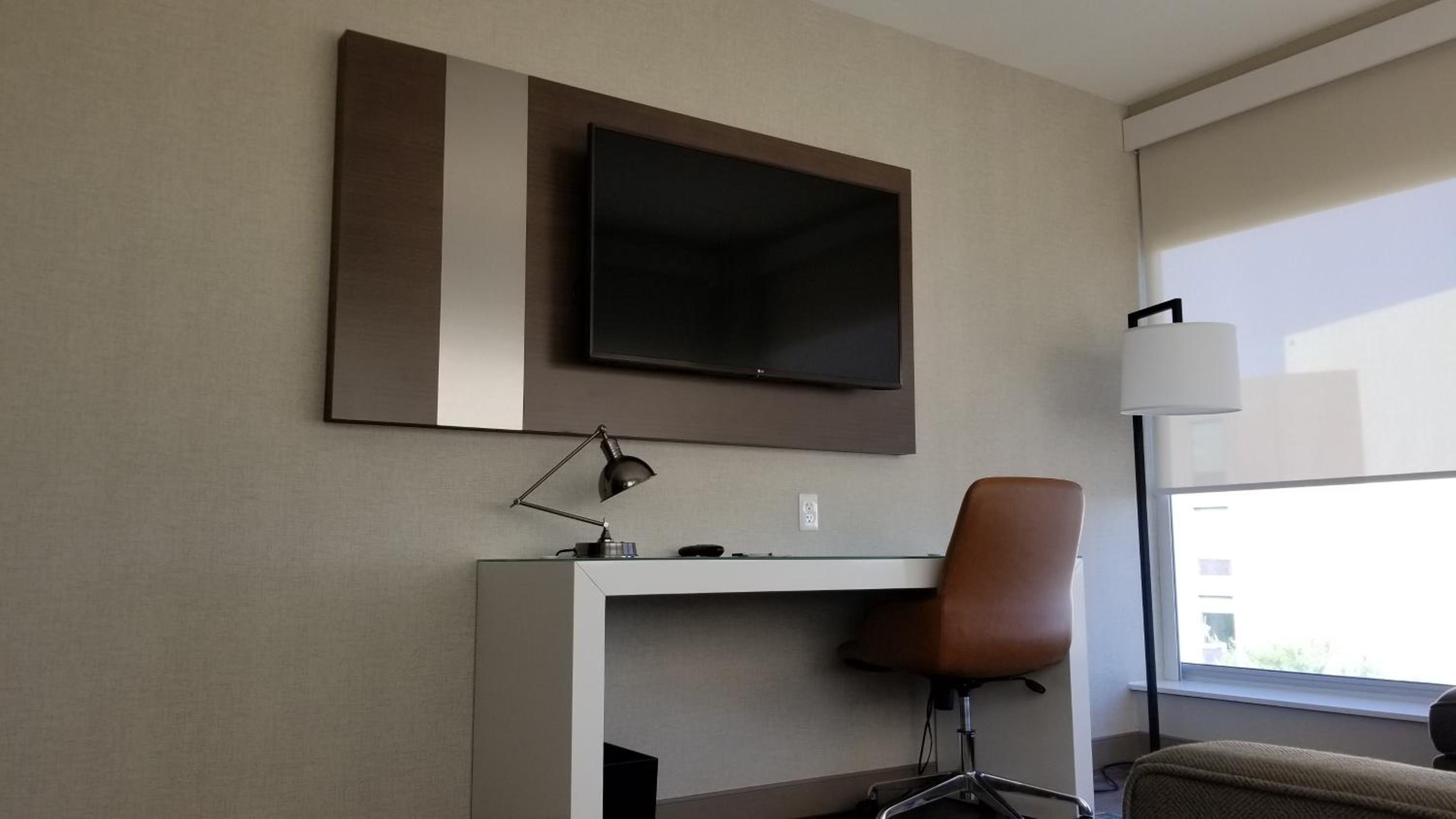 Фото Cambria Hotel Omaha Downtown