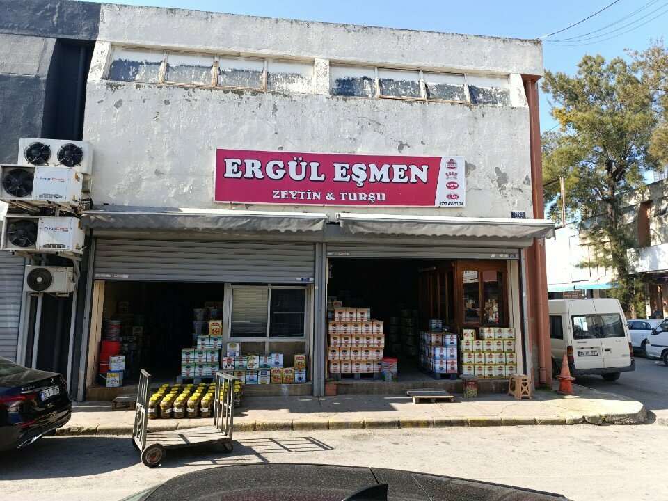 Farmers' market Ergul Esmen Trade, Izmir, photo