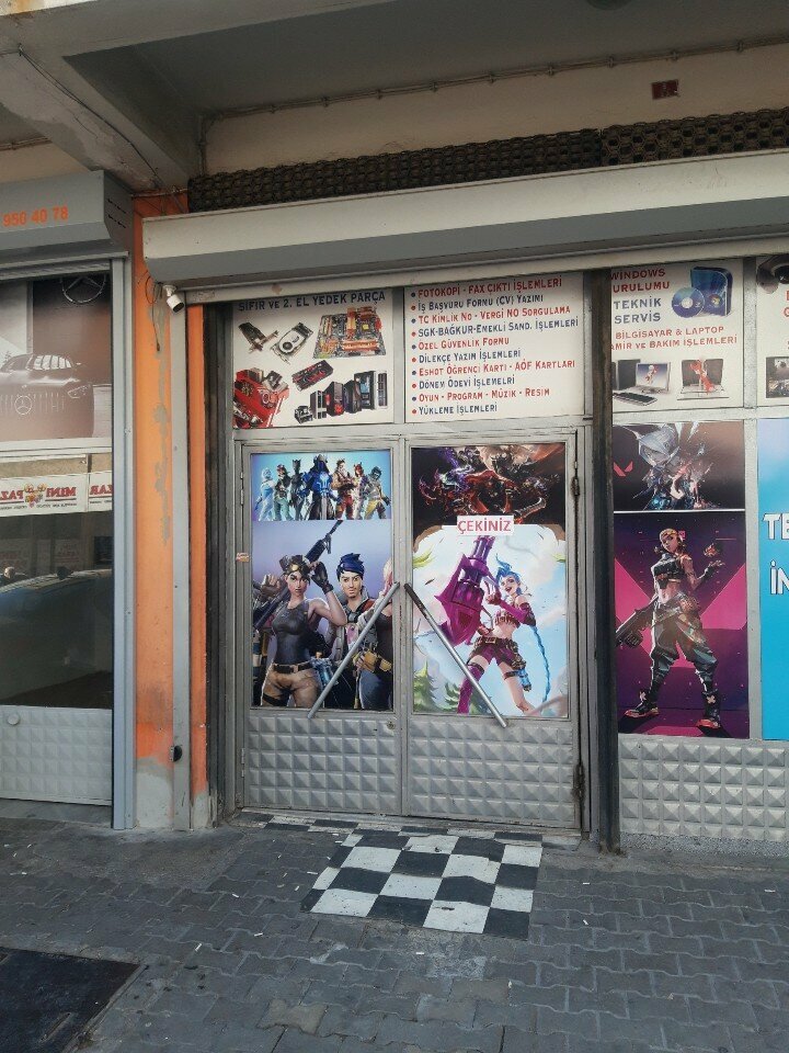 Internet cafe Teknonet Internet Cafe, Izmir, photo