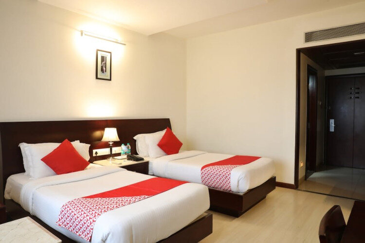 Фото Hotel Abhimaani Vasathi