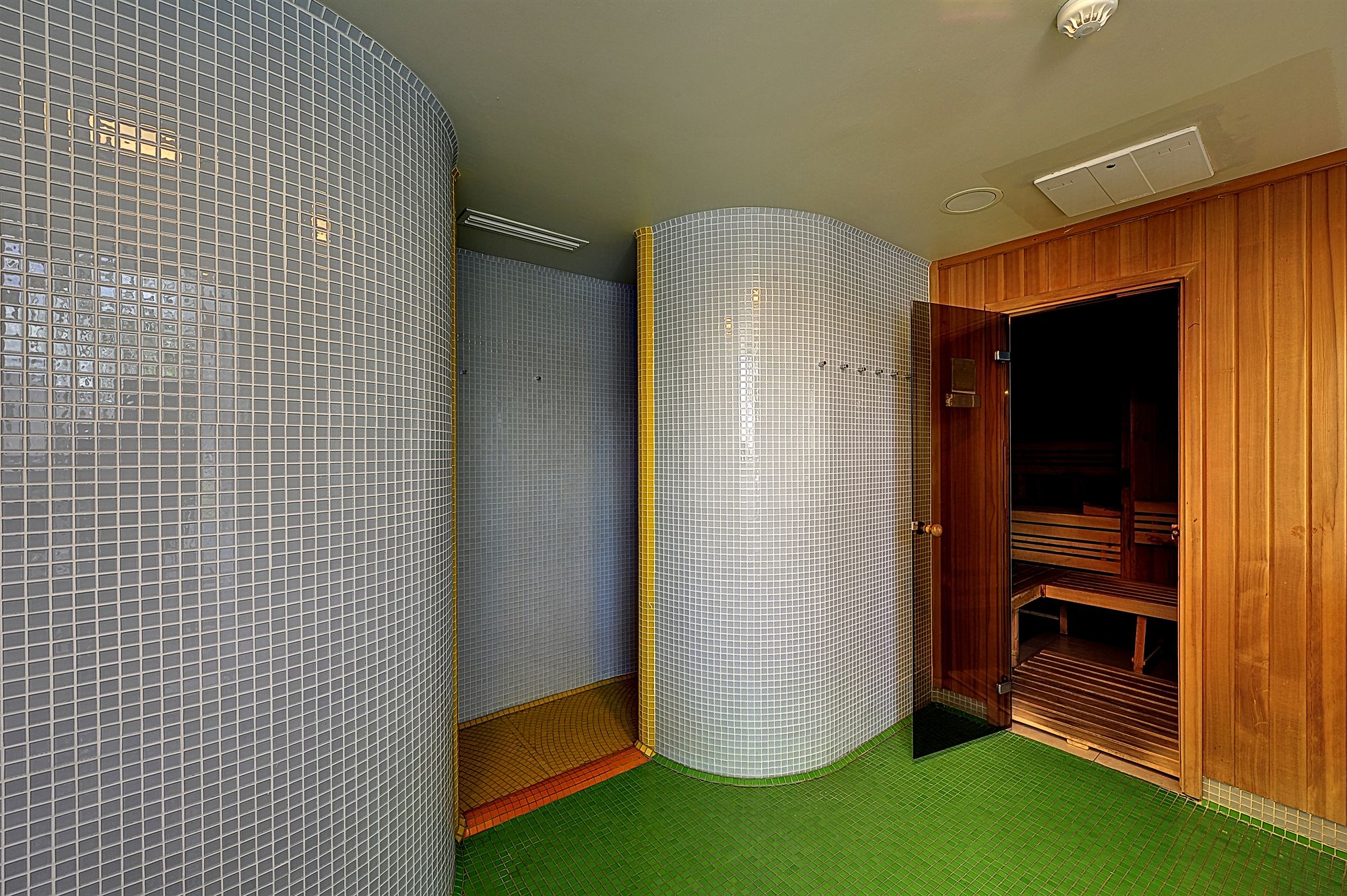 Фото St. Joseph Royal Regent