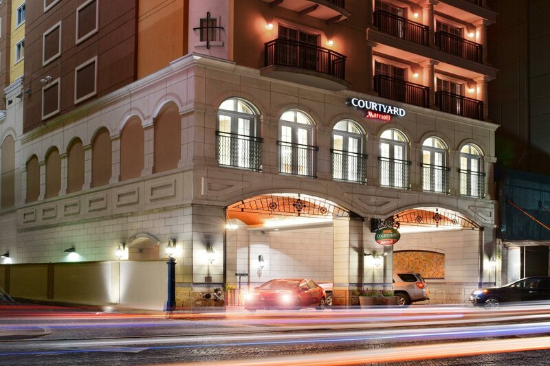 Гостиница Courtyard Marriott Riverwalk в Сан-Антонио