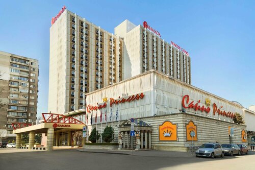 Гостиница Ramada by Wyndham Sofia City Center в Софии