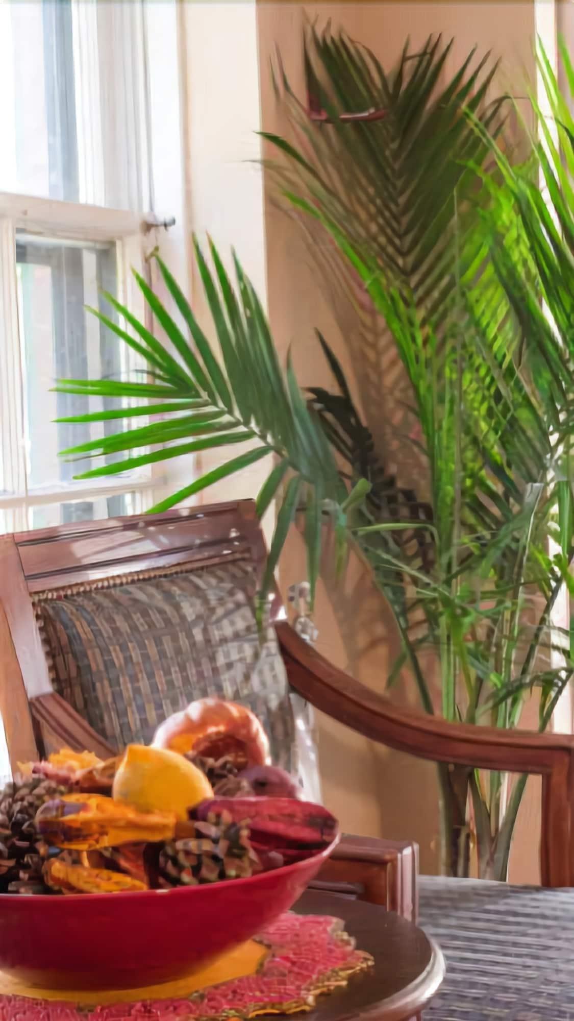 Фото The University Inn Ann Arbor