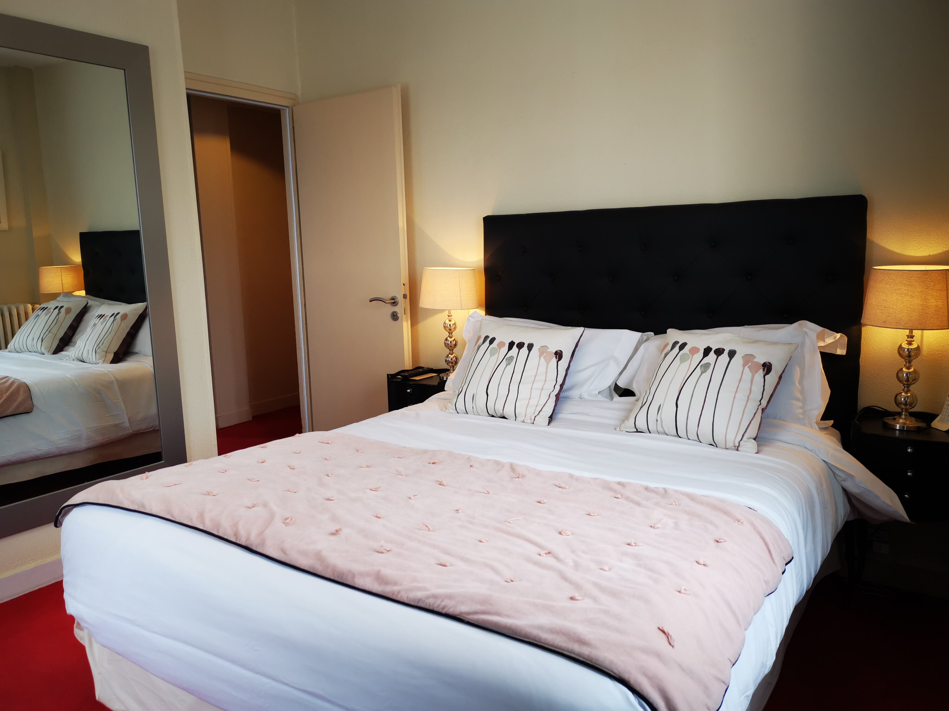 Фото Hôtel Le Boeuf Couronné