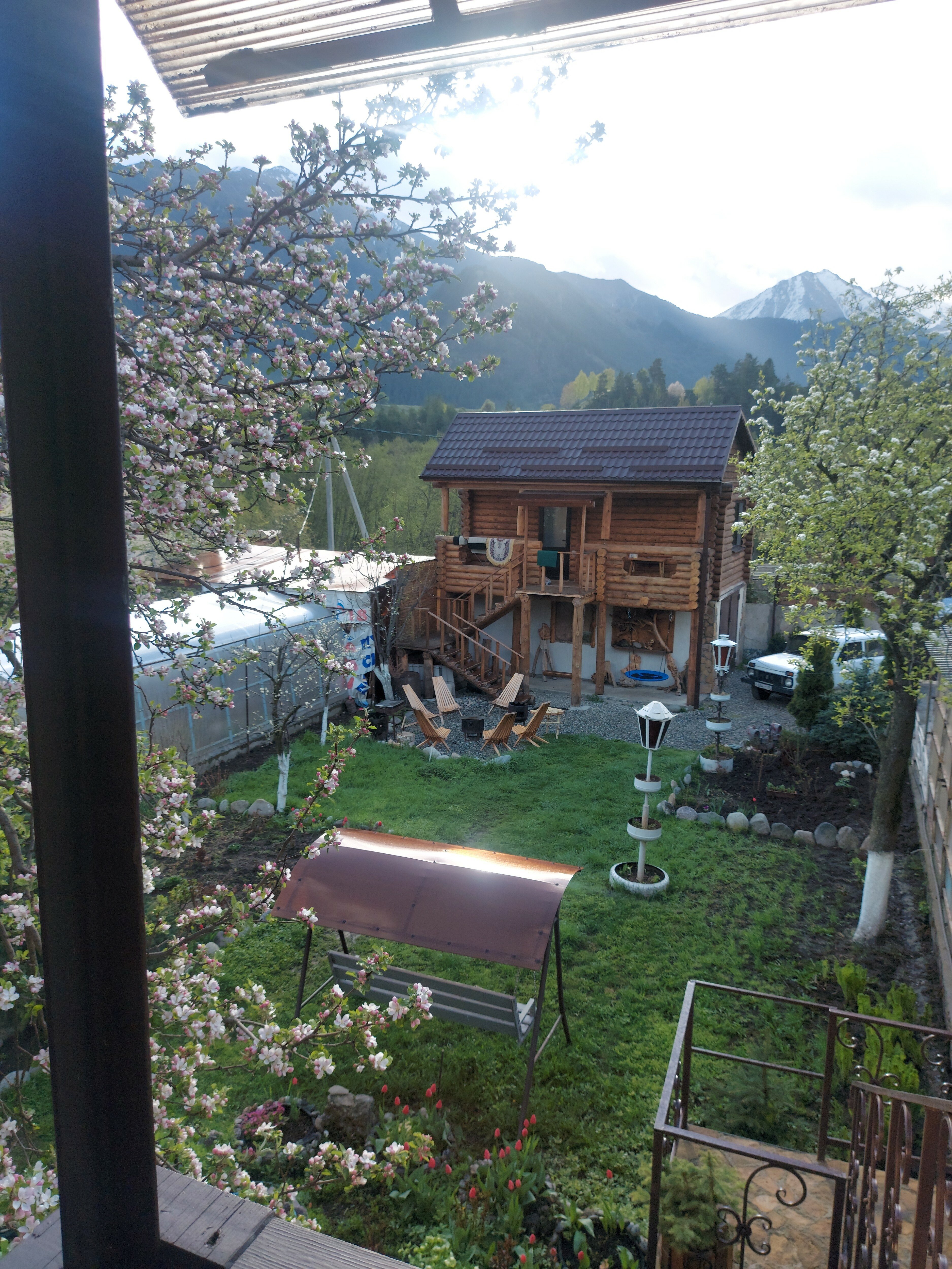 Фото Дом у горной реки