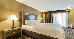 Гостиница SureStay Plus Hotel by Best Western Sacramento North