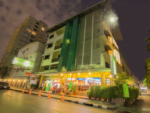 Гостиница Woraburi Sukhumvit Hotel & Resort в Бангкоке