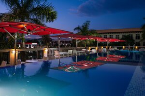 Гостиница The Spanish Court Hotel