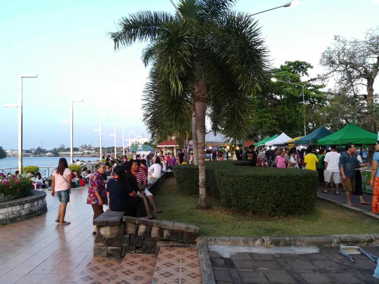 Фото Phongkaew Hotel