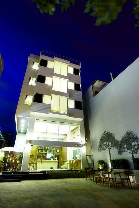 Гостиница The Loft 77 Hotel в Бангкоке