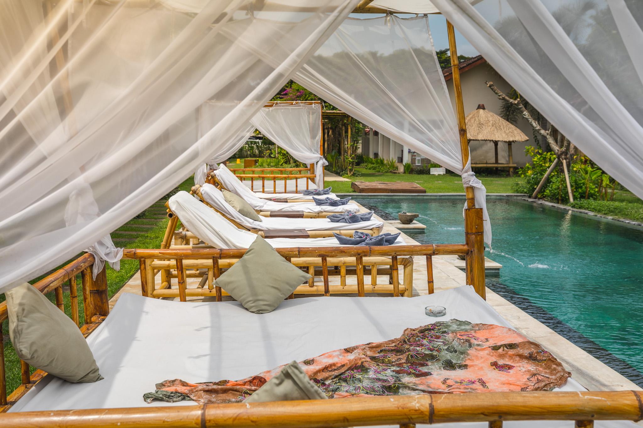 Фото Kuta Baru Hotel