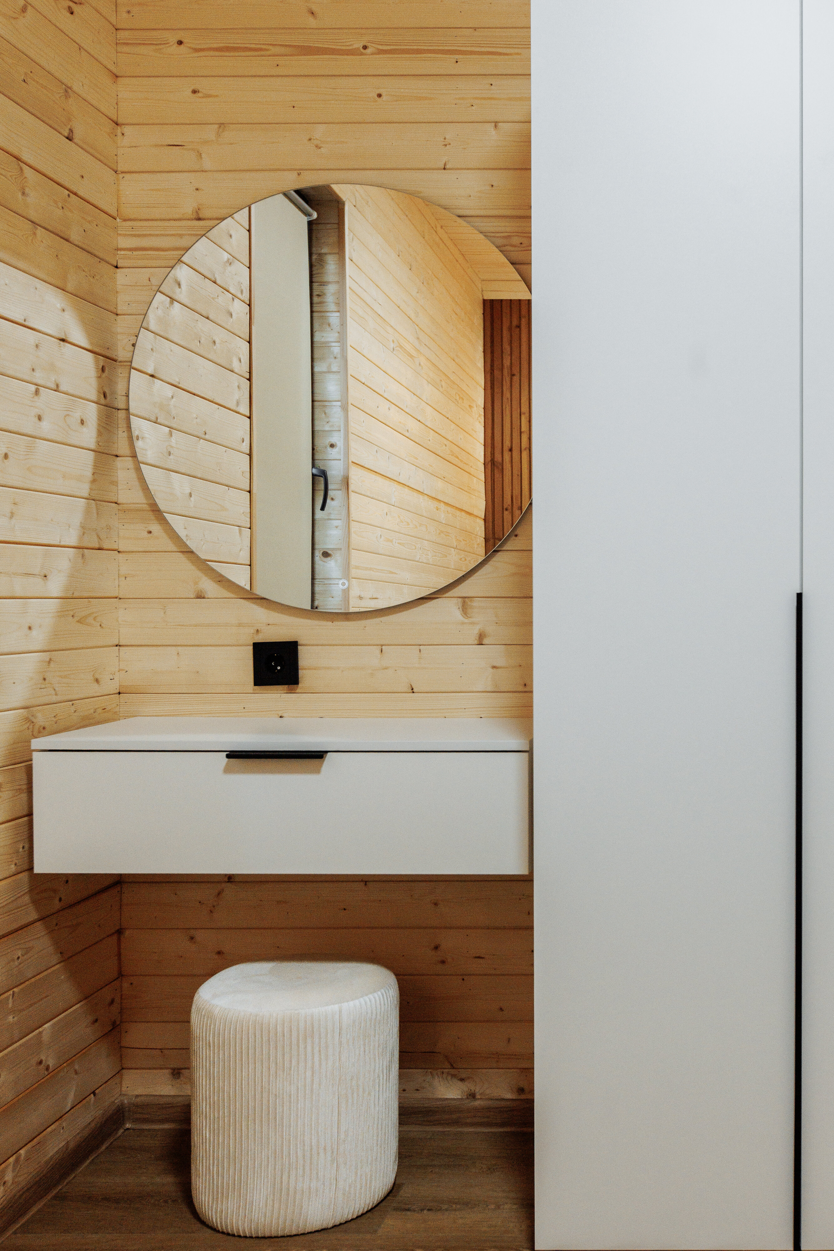 Фото 114138592058