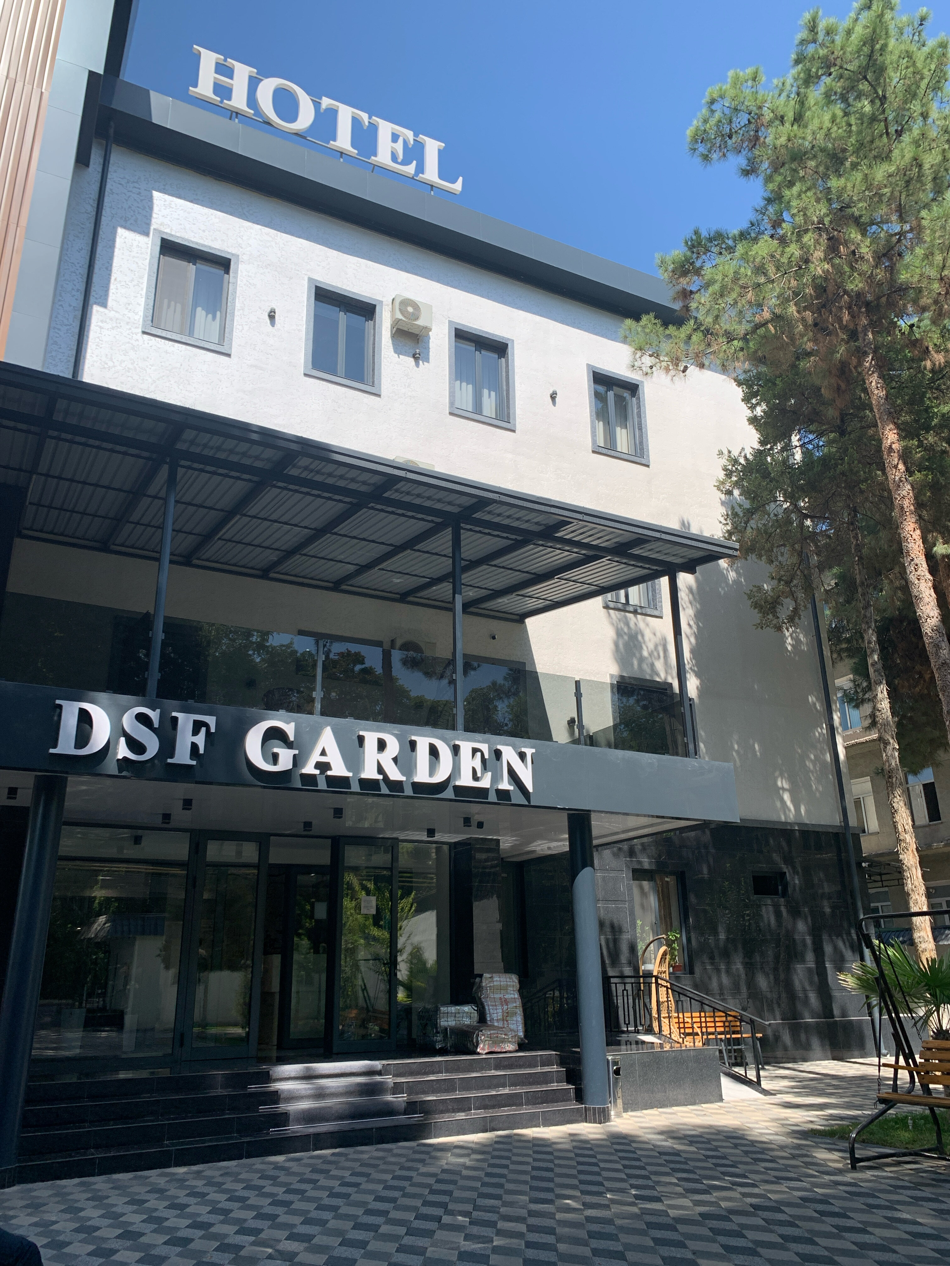 Фото Dsf Garden Hotel