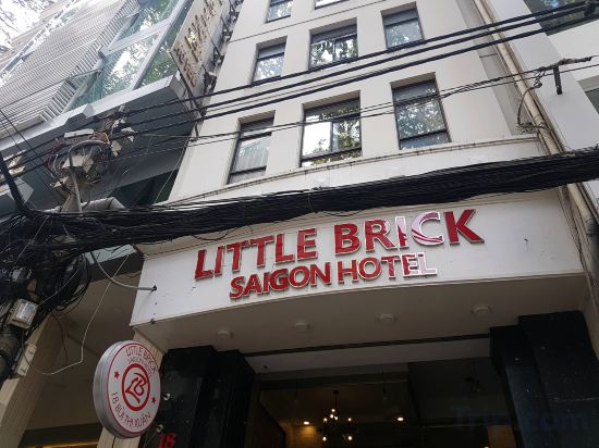 Фото Little Brick Saigon Hotel