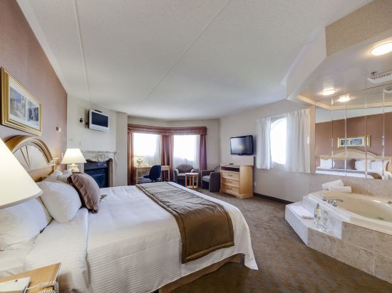 Фото Monte Carlo Inn - Brampton Suites