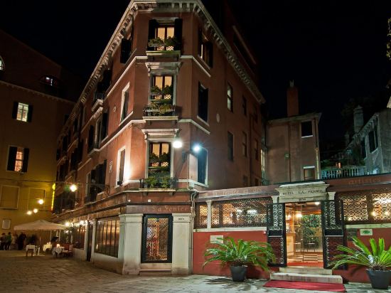 Фото Hotel La Fenice Et Des Artistes