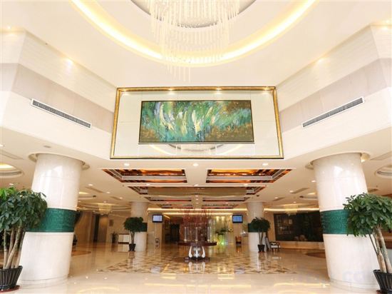 Фото Qingdao Kuaitong International Hotel