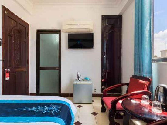 Фото Thanh Lan Hotel