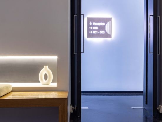 Фото La Suite West - Hyde Park