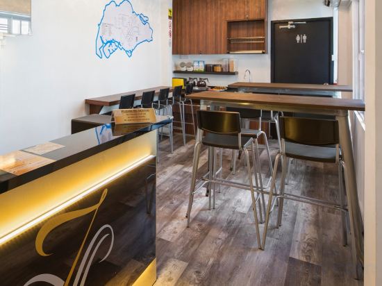 Фото 7 Wonders Hostel @ Upper Dicskon