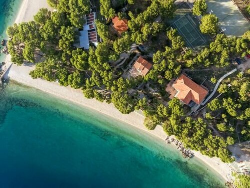 Гостиница Bluesun Hotel Berulia в Бреле