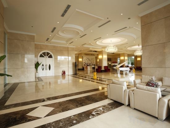 Фото MerPerle Crystal Palace Hotel