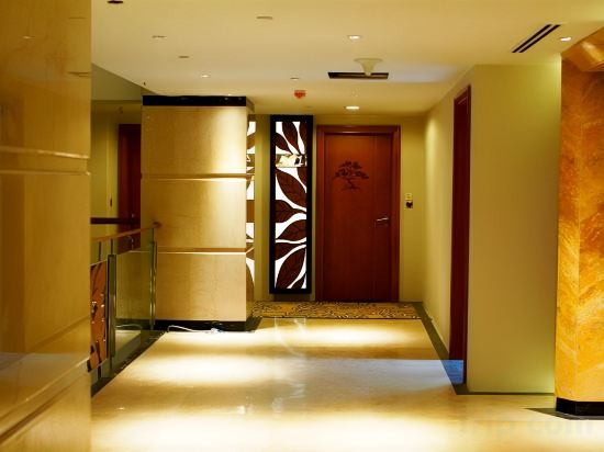 Фото Отель Six Seasons