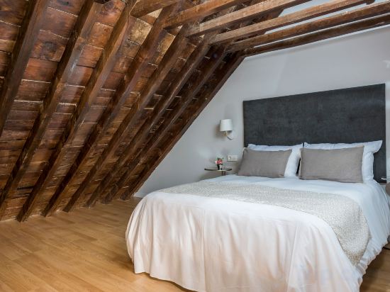 Фото Prime Location. Duplex 2 Bedrooms & 2 Bathrooms. Trinidad Grund H