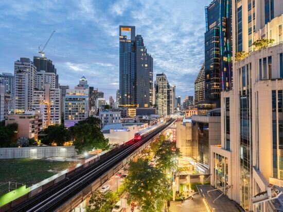 Фото Ruamchitt Plaza Hotel