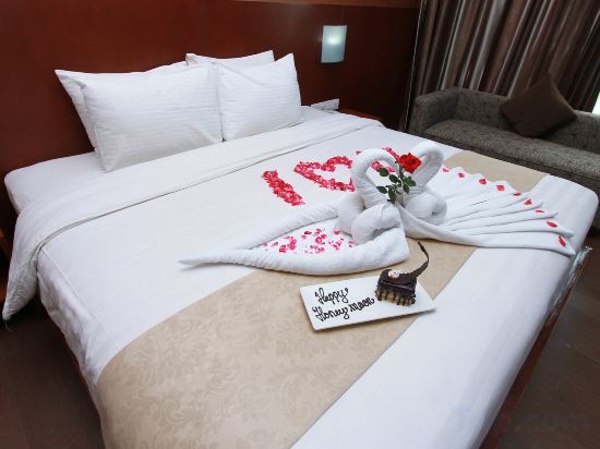 Фото Grand Hatika Hotel