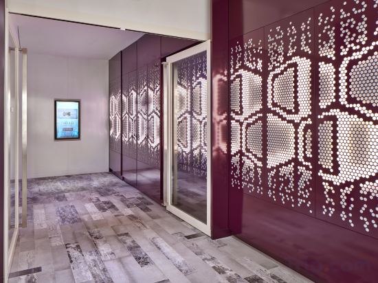 Фото Yotel Singapore Orchard Road