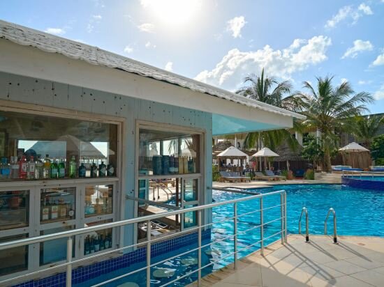 Фото Kendwa Rocks Beach Hotel