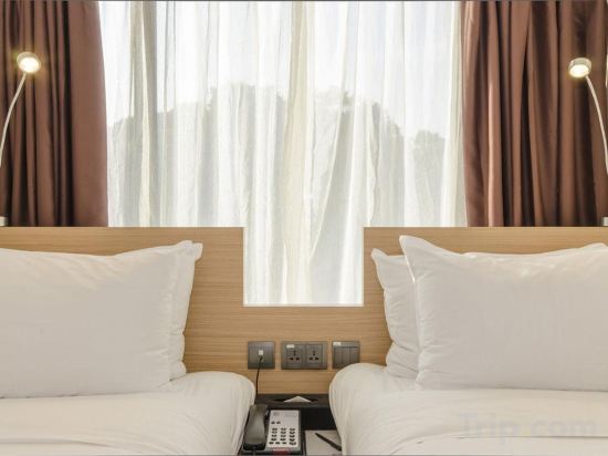 Фото Bay Hotel Ho Chi Minh