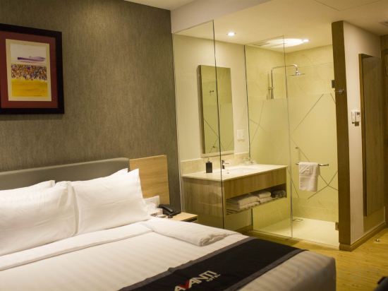 Фото Avanti Hotel