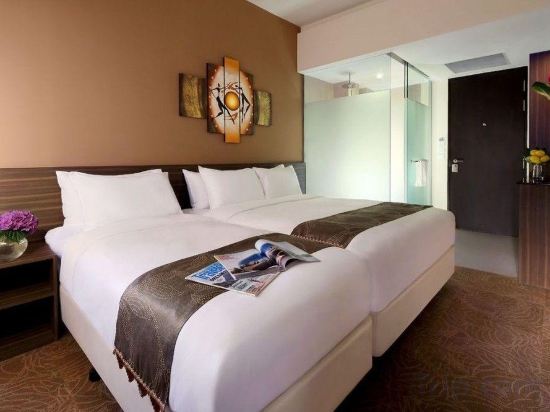 Фото Bay Hotel Ho Chi Minh