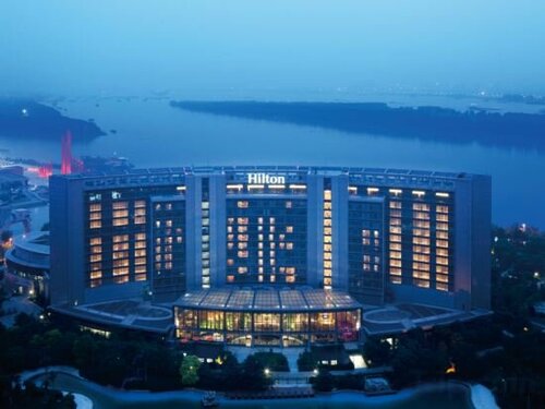 Внешний вид отеля Hilton Nanjing Riverside в Нанкине, фото 5